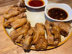 熏猪手-先启半步颠小酒馆(白麓里店)