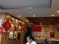 -有红鸡毛店·川菜(建设路店)