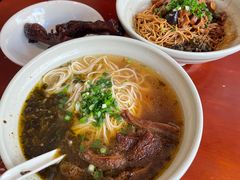 -佬钱湾仔(衣裳街店)