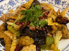 -蜀天上精专麻辣香锅(文定路店)