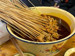 -拈签一笑黄牛肉辣卤串串