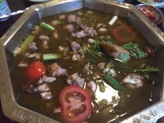-胡巷子泡椒火锅兔(东街店)