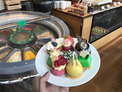 -两咖啡自助餐厅(静安香格里拉酒店)