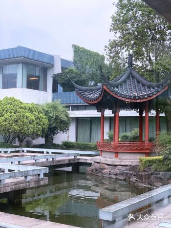 环境:姐姐最近在坐月子,看来看去选了找个地方