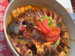 -刘姐啤酒鱼民族演艺餐厅(西街总店)