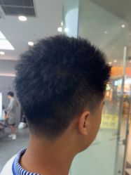-川和潮人