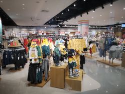 -爱婴室(上海百联中环店)