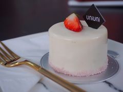 -UNI UNI(环亚凯瑟琳店)