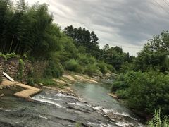 -安吉龙王山峡谷漂流