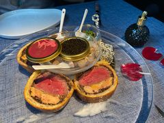 惠灵顿牛排-弦月窗LUNETTE BY AMANDA(复兴路店)