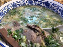 招牌牛肉汤-八百里牛肉汤(盖饭·锅贴·万象城店)