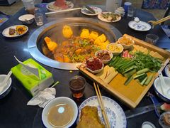 -高家小院铁锅炖大鹅(哈西高铁站店)
