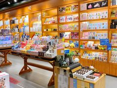 -西西弗书店&矢量咖啡(凯德晶萃广场店)