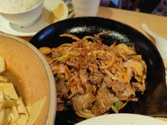 -关东小磨东北菜(上海长风大悦城店)