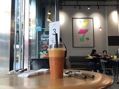 大堂-HELLO 27 意面·沙拉·帕尼尼