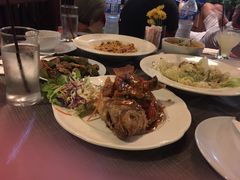 -Dash Teak House