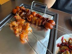 -曼听小寨海鲜烧烤·大连辣炒大王(盖州街店)