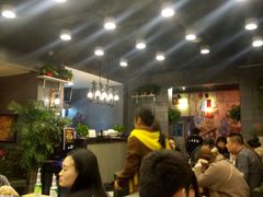 -愉肴麻辣香锅(中山路店)