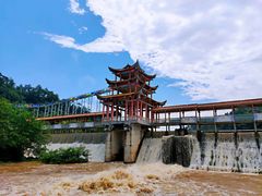 -梅岭漂流