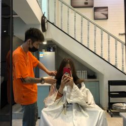-SIX Hair Consultant