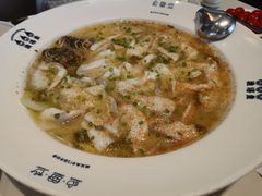 -渔语鱼酸菜鱼新川菜(来福士店)