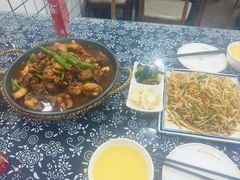 -八两八金·莱芜特色炒鸡(市南漳浦路店)