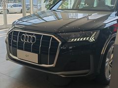 -深圳锦龙奥迪4S店(前海店)