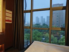 -龍栖轻奢足道·按摩·SPA(汇峰大厦店)