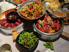 -巴厘龙虾·榜首油焖大虾(音乐学院·沿江酒馆店)
