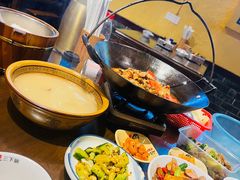 -富正毅三下锅·湘西韵味(天门山索道店)