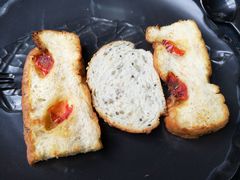 餐前面包-AZUL by FUEL蓝色·法式酒馆(琶醍店)