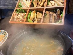 -芸鲜季·云南野生菌餐厅· 云南风物味研社(闵行店)
