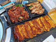 -赞酱川式烤肉(蜀都万达店)