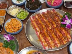 -明洞阿姨·韩式酱蟹烤肉·创意料理(三元桥店)