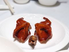 玻璃皮润烧乳鸽-北京厨房(西安SKP店)