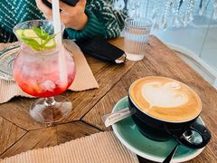 -MOMENT湖景餐厅(解放路店)