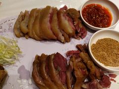 -品悦酒店(三林古镇店)