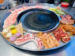 -哈哈碳都·牛肋条无限自助烤肉(台江万达店)