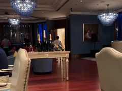 -龙虾酒吧扒房(宁波香格里拉店)