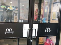 门面-麦当劳(军博店)
