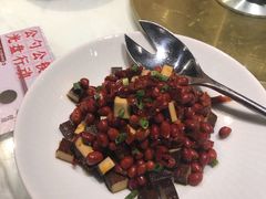 辣椒爱上花生米-北京老铺烤鸭(老城根店)