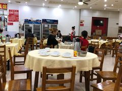 大堂-红色湘菜馆(春风店)