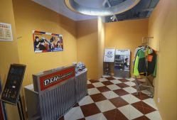 点击看大图 -Devilhands Barbershop男士理容店