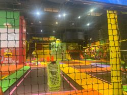 -蹦蹦跳跳(新奥购物中心店)