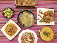 -香巴拉云南餐厅(华莱坞店)