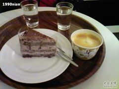 黑森林蛋糕和芒果冻布丁-美丽心情蛋糕(江苏路店)