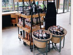 -星巴克臻选(杭州嘉里中心1F店)