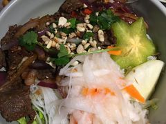 -大头虾越式风味餐厅(光明广场店)