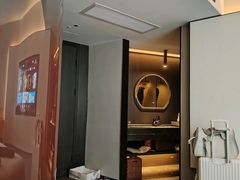 -朵兰达V酒店(长沙砂子塘地铁站店)