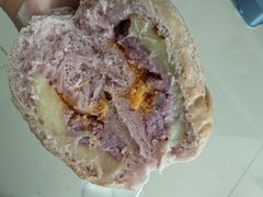 芋泥麻薯肉松芝士软欧包-蛋糕先生(安宁店)